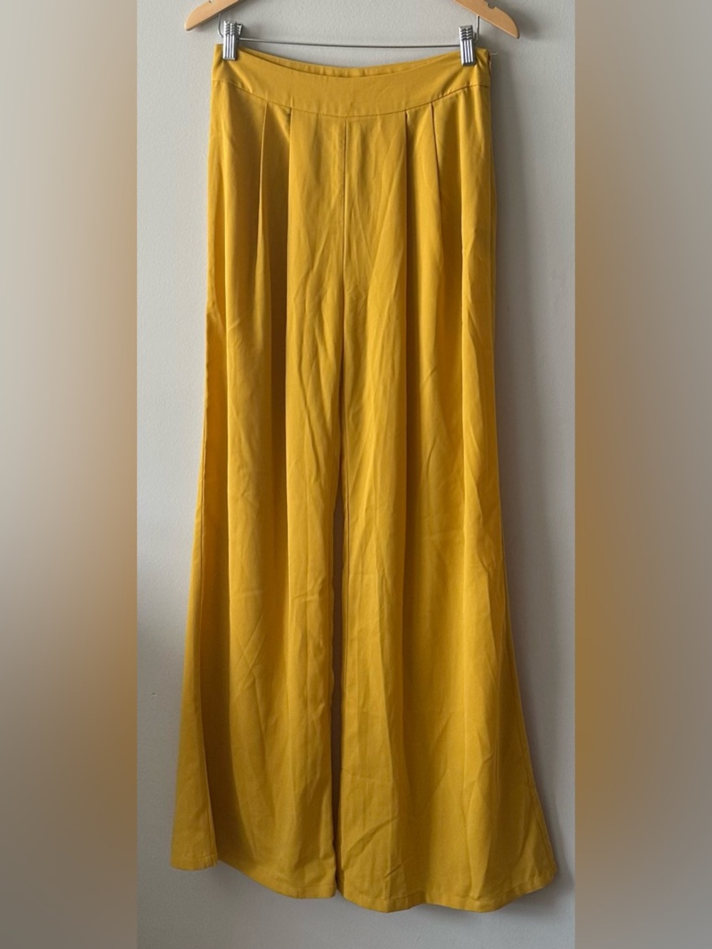 Forever 21 contemporary med pant long woven mustard color new
